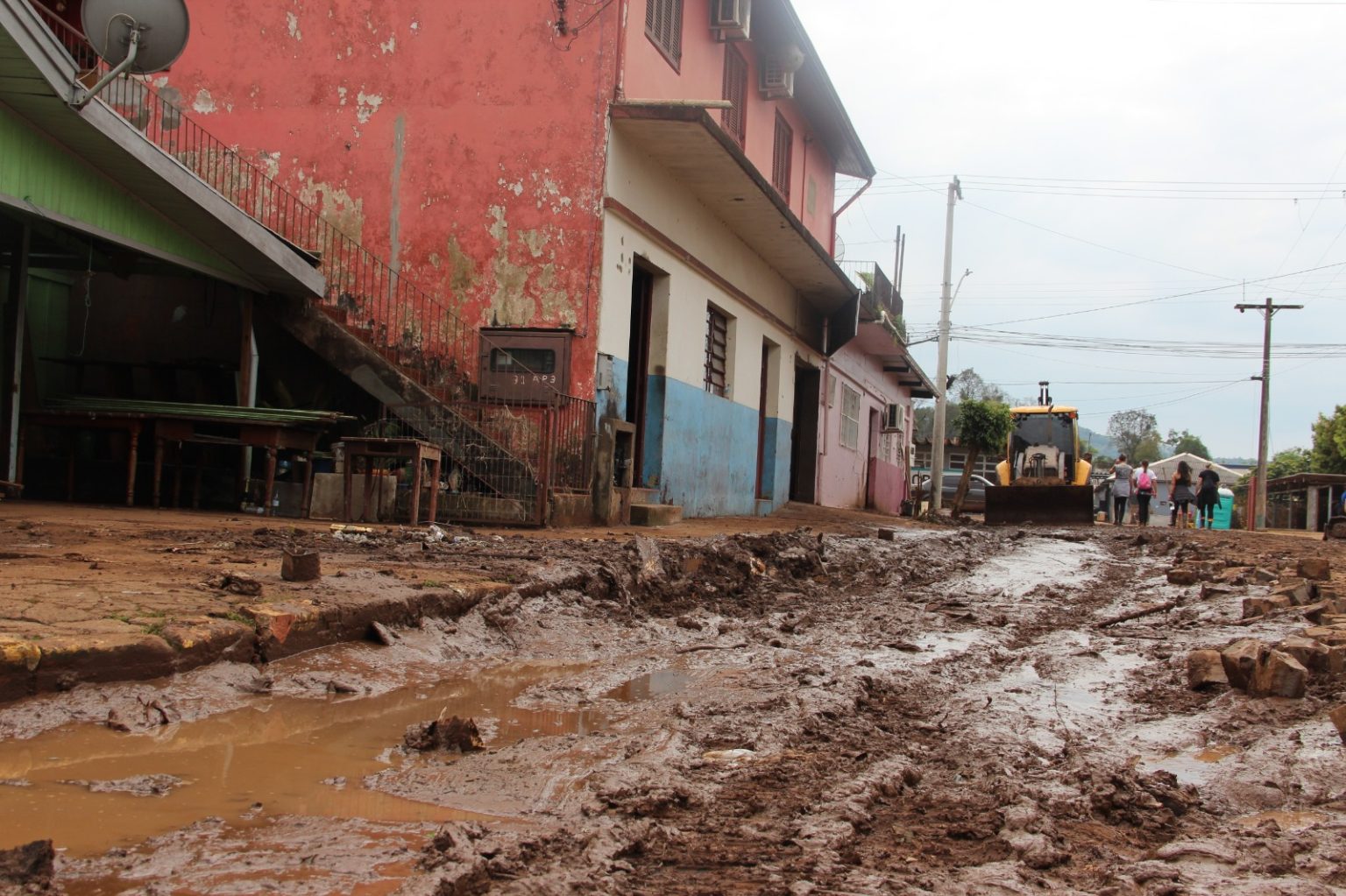 N Mero De Desaparecidos Ap S Enchentes No Rs Sobe Para