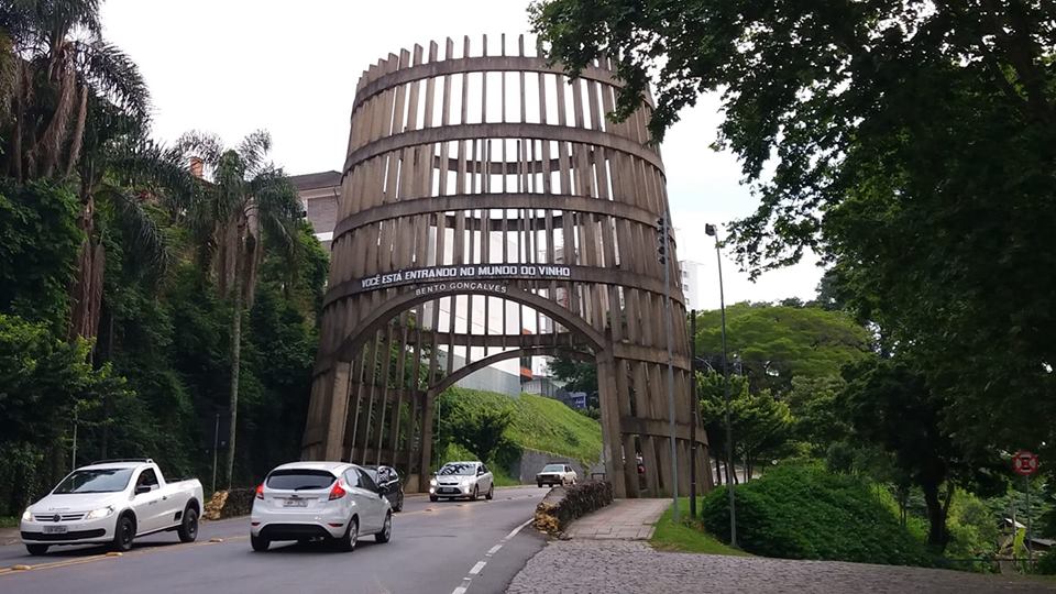 Vigilância sanitária de Bento Gonçalves alerta sobre golpe de estelionatários usando nome do órgão