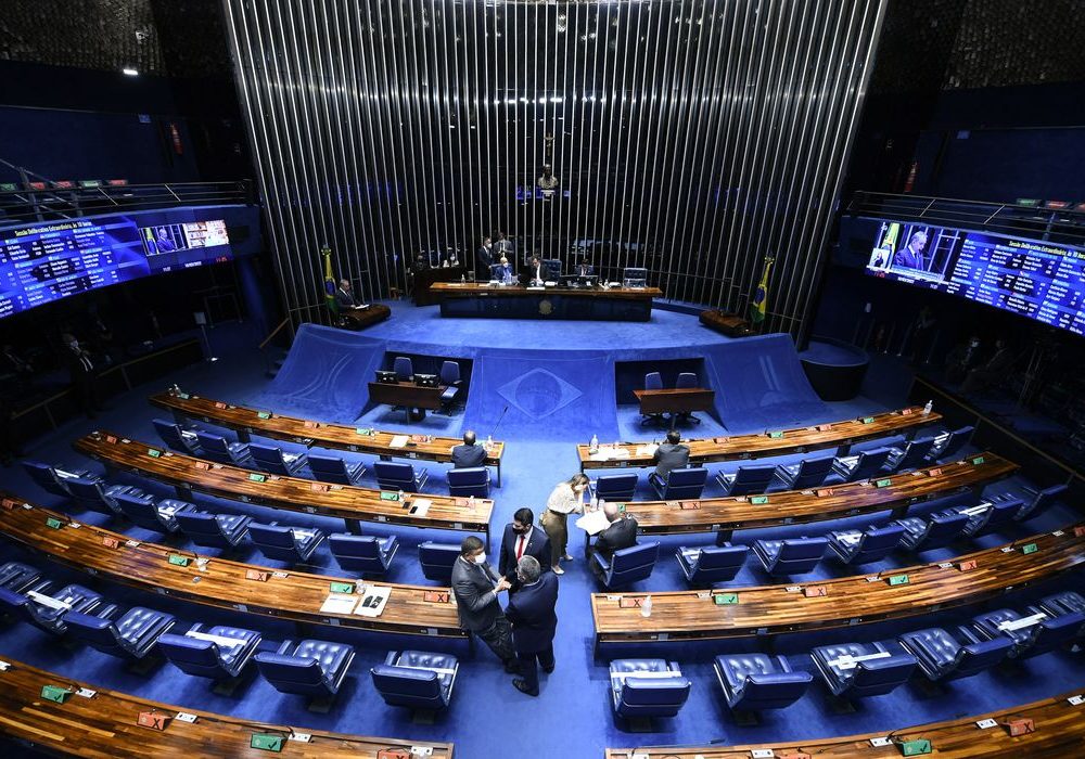 Senado aprova PEC da Transição