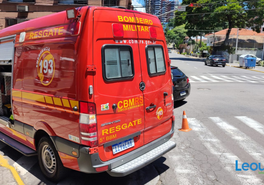 Colisão traseira deixa mulher ferida na área central de Bento Gonçalves