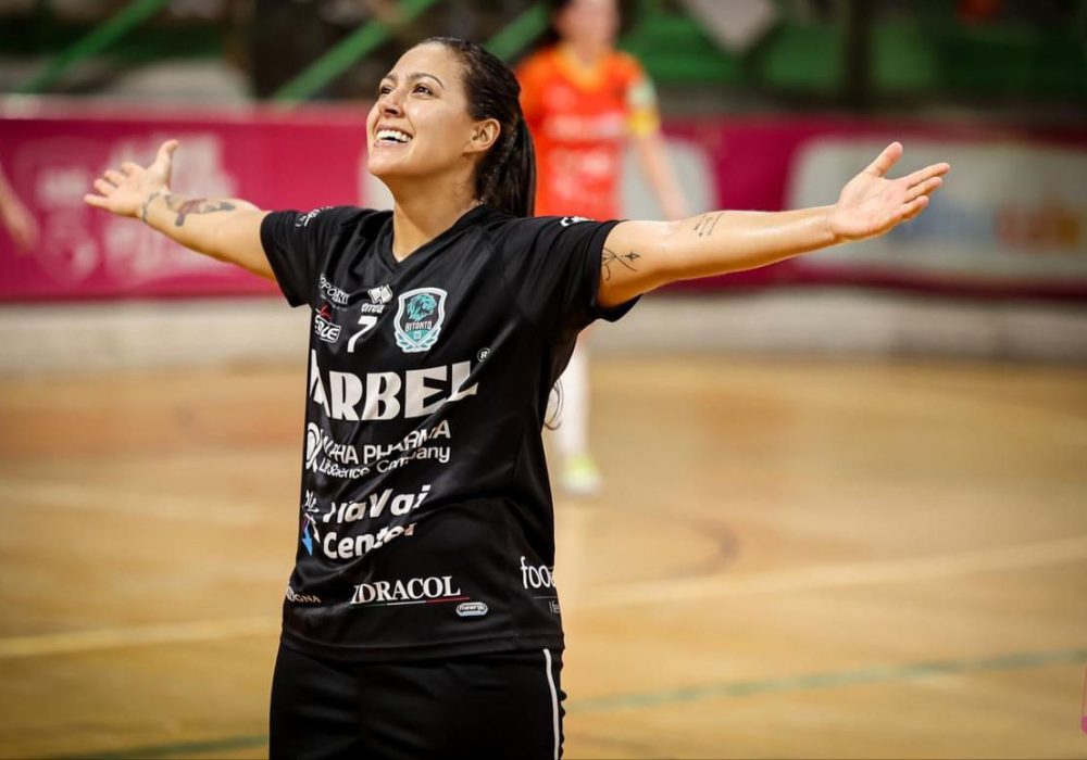 Caxiense Diana Santos brilha no futsal italiano e projeta o futuro no esporte